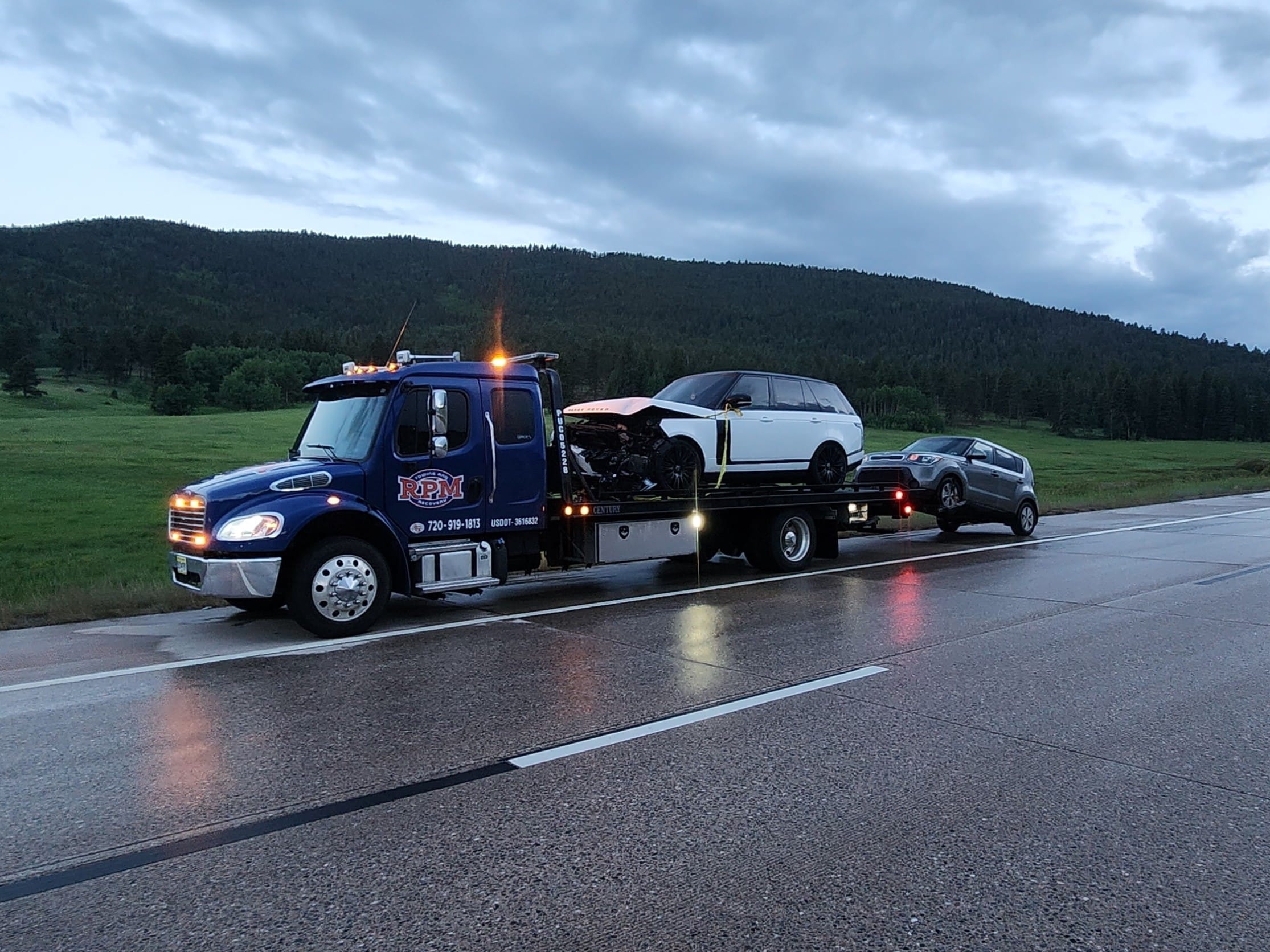 this image shows winching service in Lakewood, CO